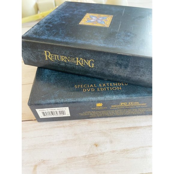 Lord of the Rings Trilogy Extended Edition Dvd Sets - Picture 7 of 8